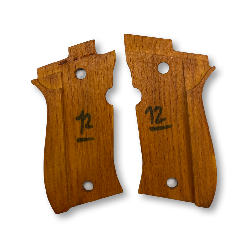 Empuñaduras De Madera De Haya Hechas A Mano Para Beretta 81/84 - Con Logo De Latón, Personalizables